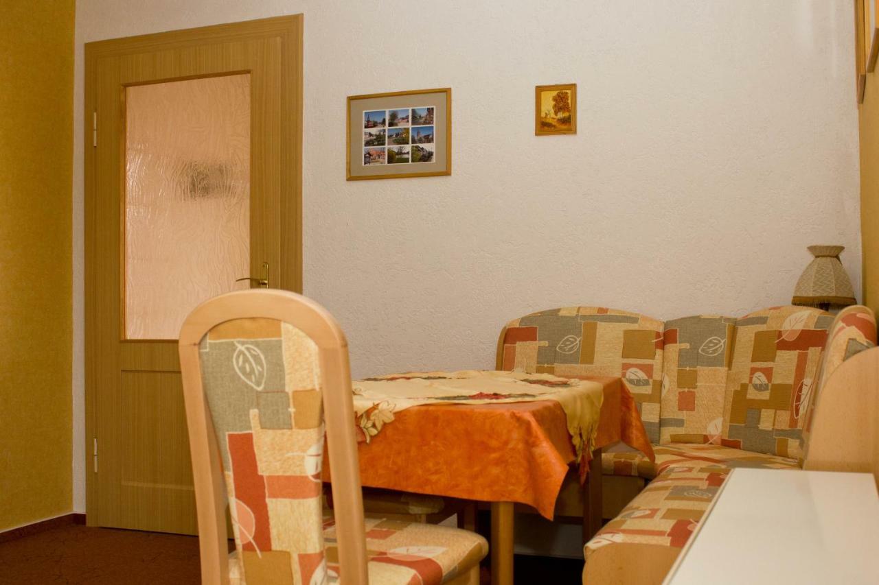 Zum Dorfschullehrer Apartment Lübbenau Екстериор снимка