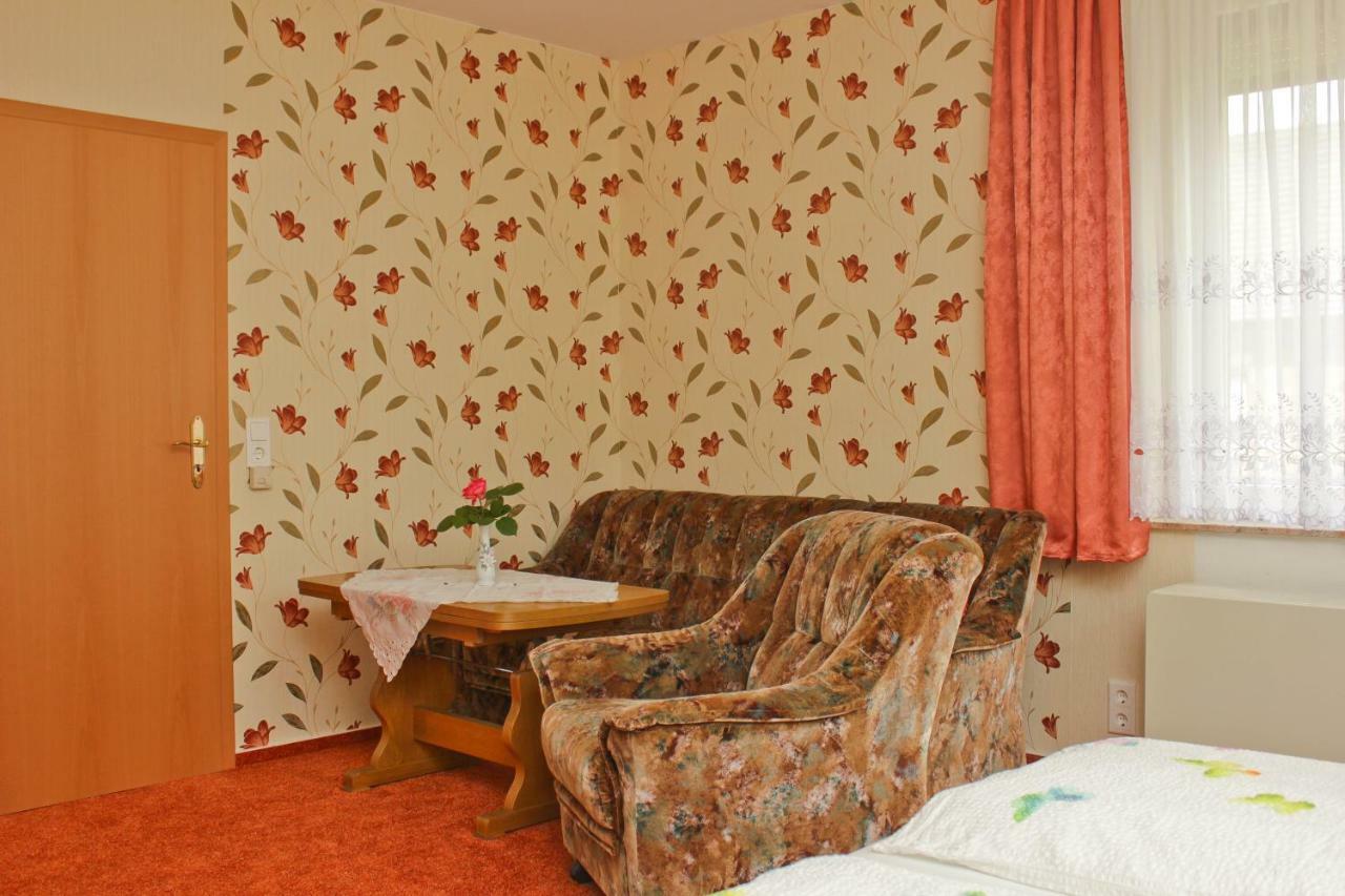 Zum Dorfschullehrer Apartment Lübbenau Екстериор снимка