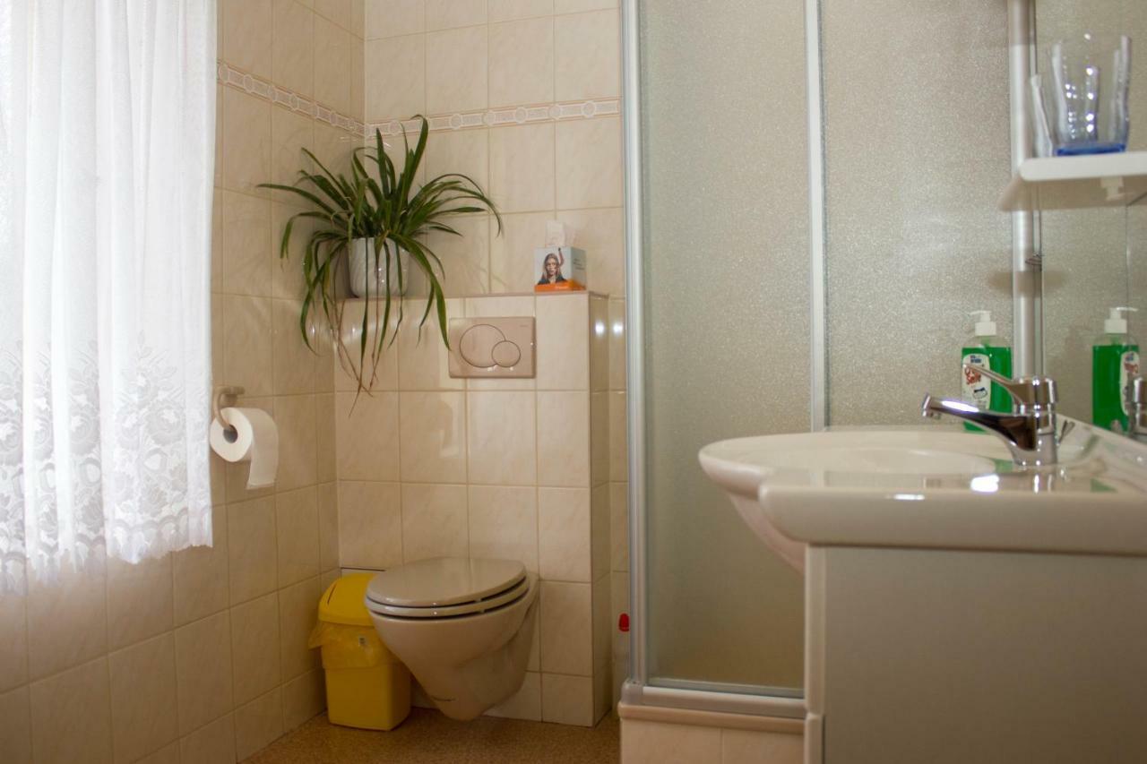 Zum Dorfschullehrer Apartment Lübbenau Екстериор снимка